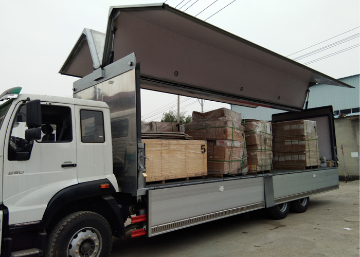 Caisse à aile ouverte avec profilés composites et aluminium pour cargaisons sèches, caisses de camions de marchandises sèches ou remorques fourgons