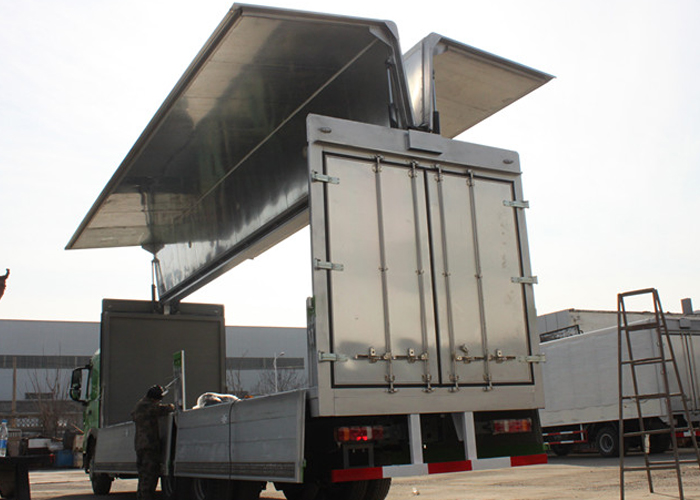Caisse à aile ouverte avec profilés composites et aluminium pour cargaisons sèches, caisses de camions de marchandises sèches ou remorques fourgons